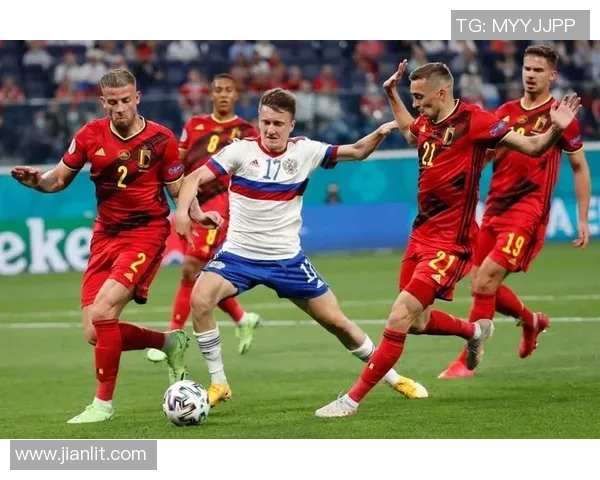 戈洛温在俄罗斯国家队的中场核心地位及其战术影响分析