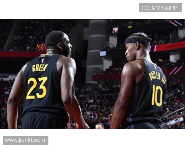 勇士队火热表现，完胜猛龙锁定季后赛席位！